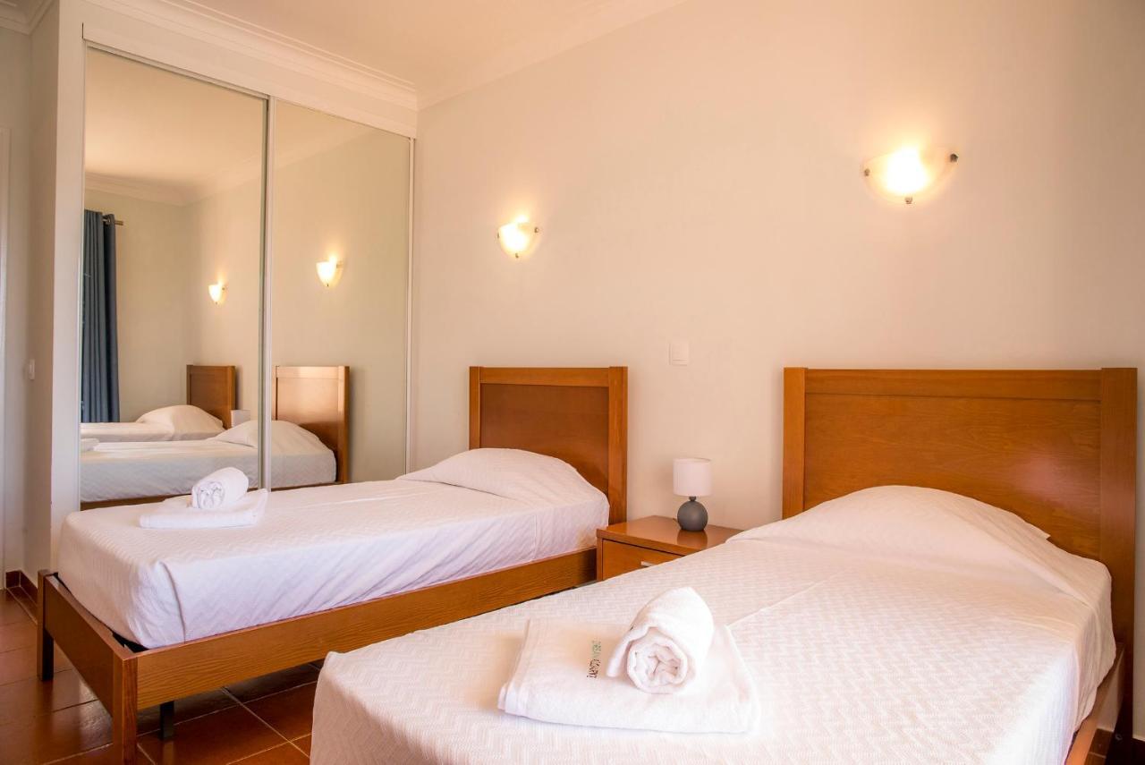 B33 - Praia Do Vau Apartment Портиман Екстериор снимка